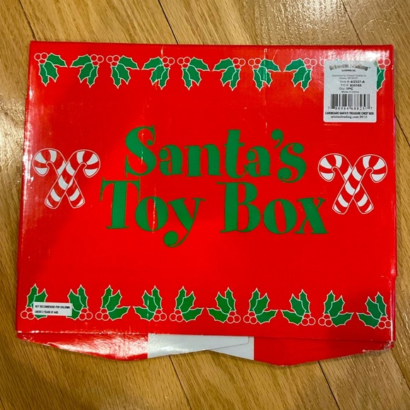 🎄SET of 4 🎅🏼Santa’s Toy Box 📦 - Picture 1 of 6